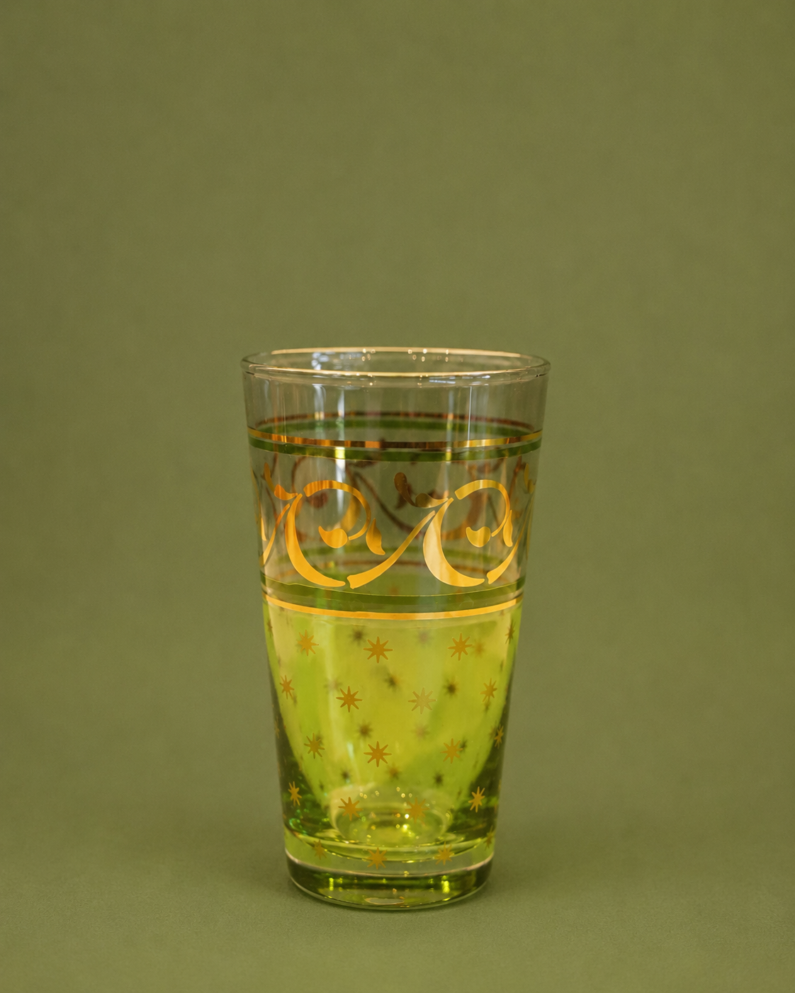 Vintage Gold-Patterned Glassware Collection