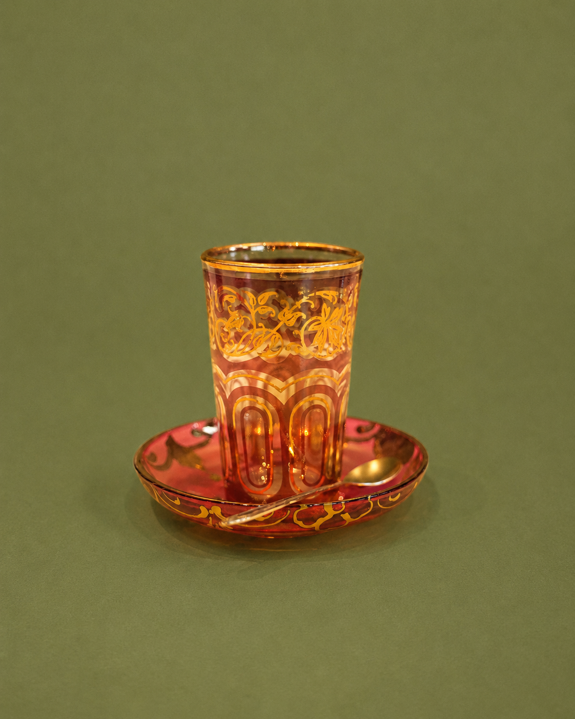 Vintage Gold-Patterned Glassware Collection